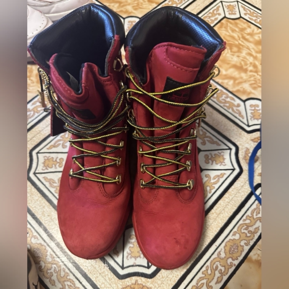 Red Timberland Field Boots sz 9 6inch